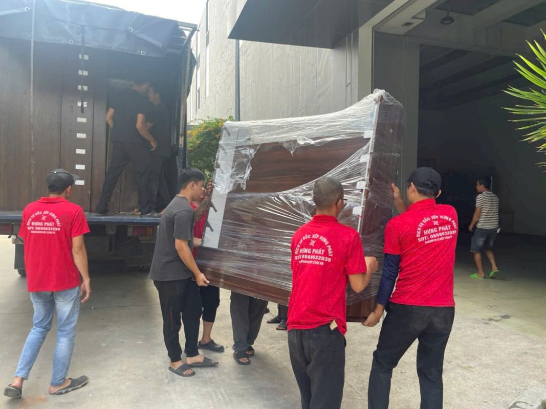 Bốc vác vận chuyển hàng hóa trọn gói